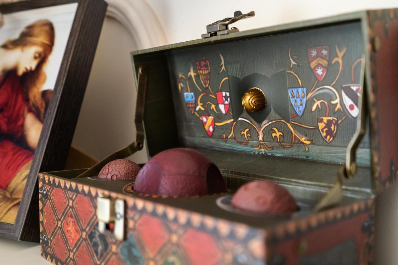ブカレスト Holt - Gryffindor Towerヴィラ エクステリア 写真